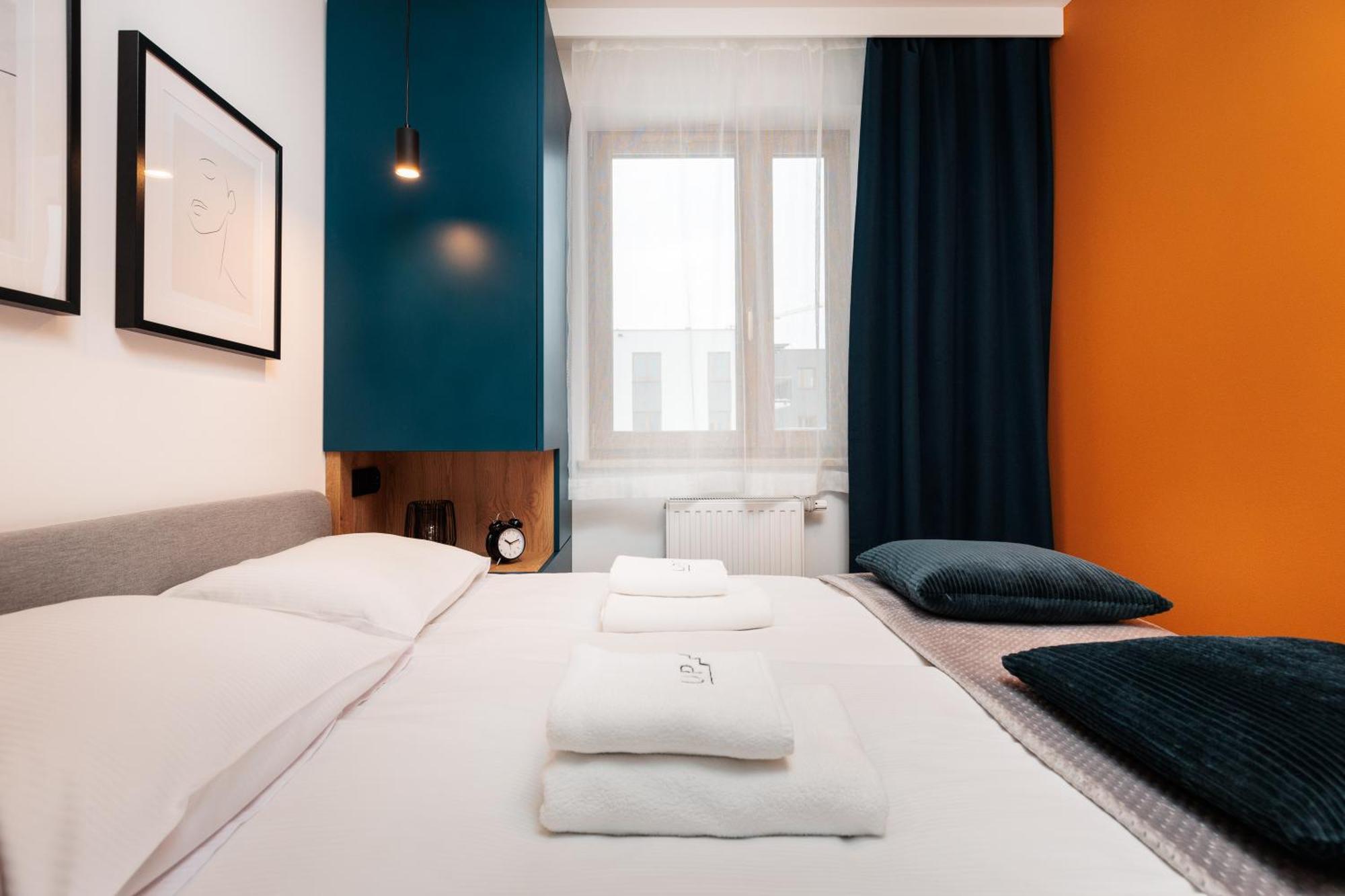 Colorful Cracovia Apartments - By Upstairs ภายนอก รูปภาพ